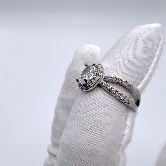 Sale $18 Firm! 925 Sterling Silver Cz Ring - Picture 17 of 17